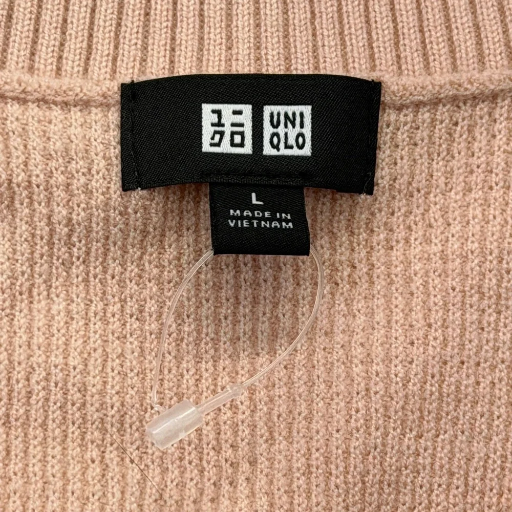 NWOT Uniqlo Sweater Mens L V-Neck Waffle Knit Long Sleeve Pullover Casual